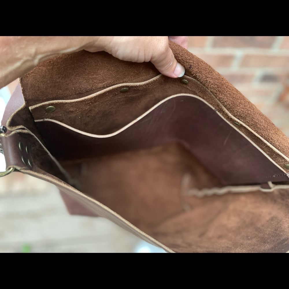 Unique handmade vintage Large leather tote/ crossbody bag - Picture 13 of 16